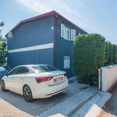 Family Patio Vir Apartment Exterior foto