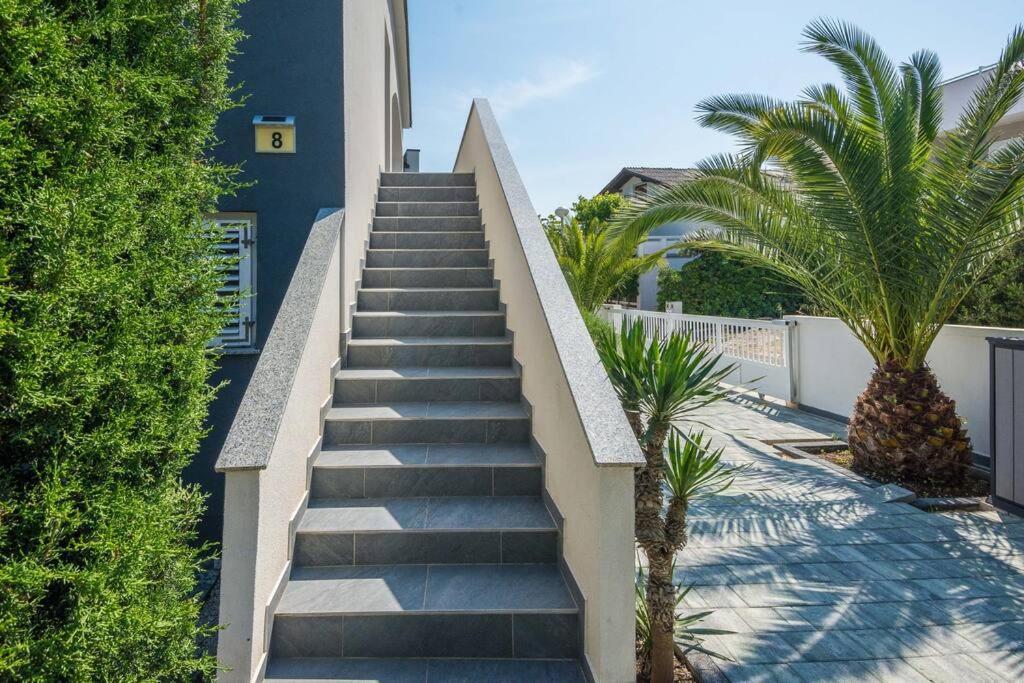 Family Patio Vir Apartment Exterior foto